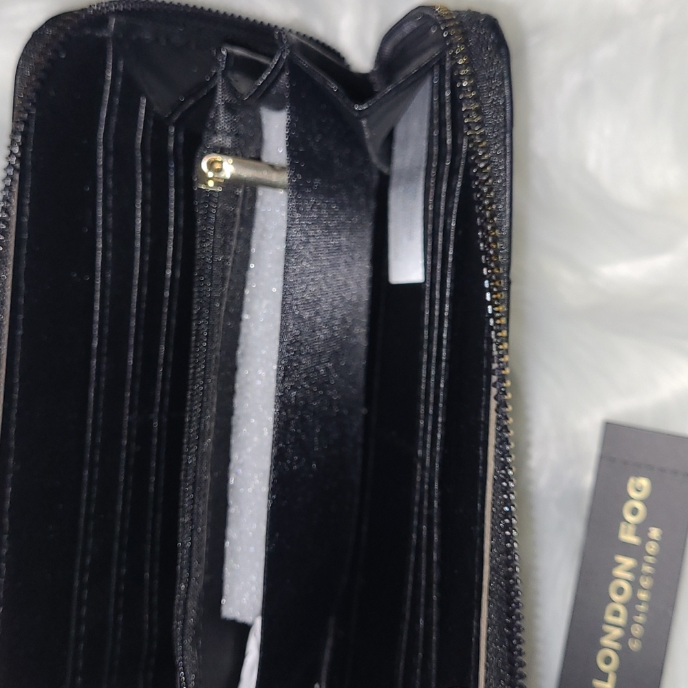Women Wallet - Picture 3 of 4